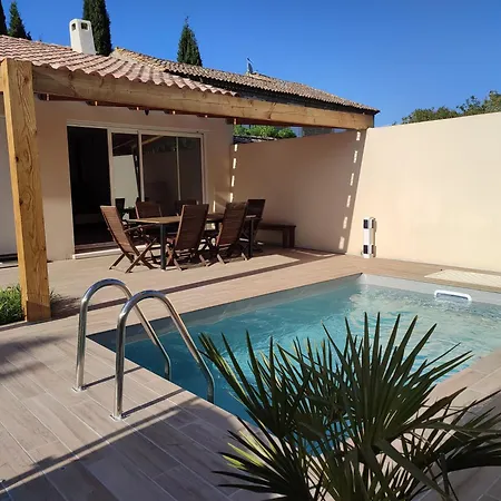 La Aux Quatre Vents En Provence Avec Piscine Proche D'avignon Ferienhaus Sauveterre (Gard)